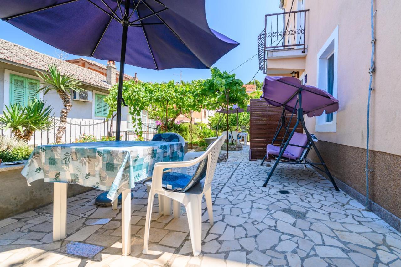Apartmani Loreta Mali Lošinj Exterior foto