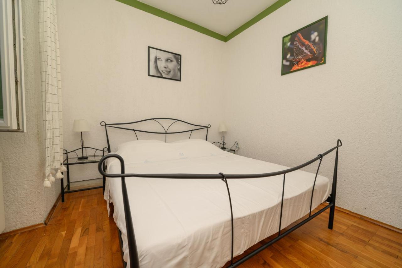 Apartmani Loreta Mali Lošinj Exterior foto