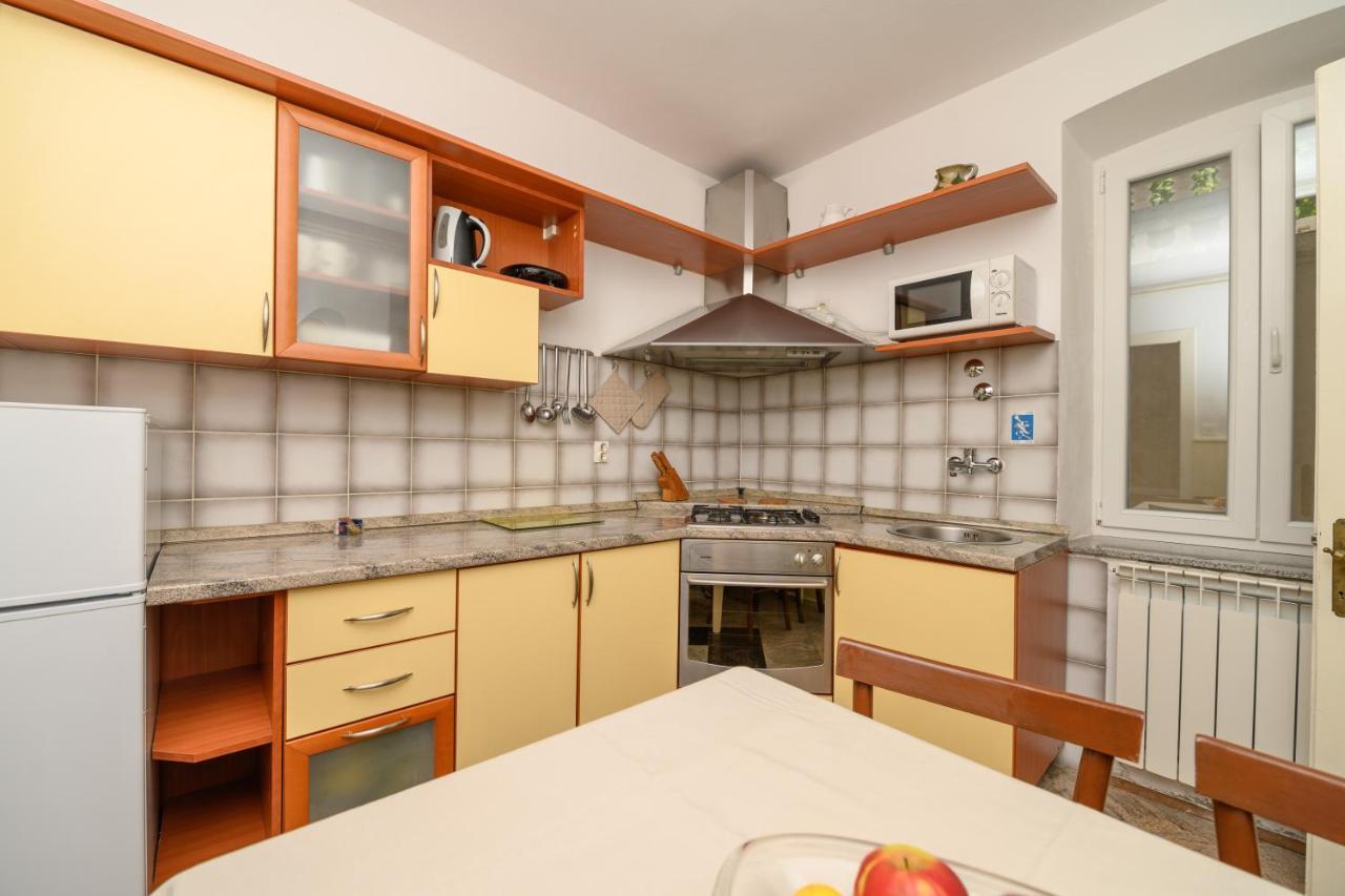 Apartmani Loreta Mali Lošinj Exterior foto
