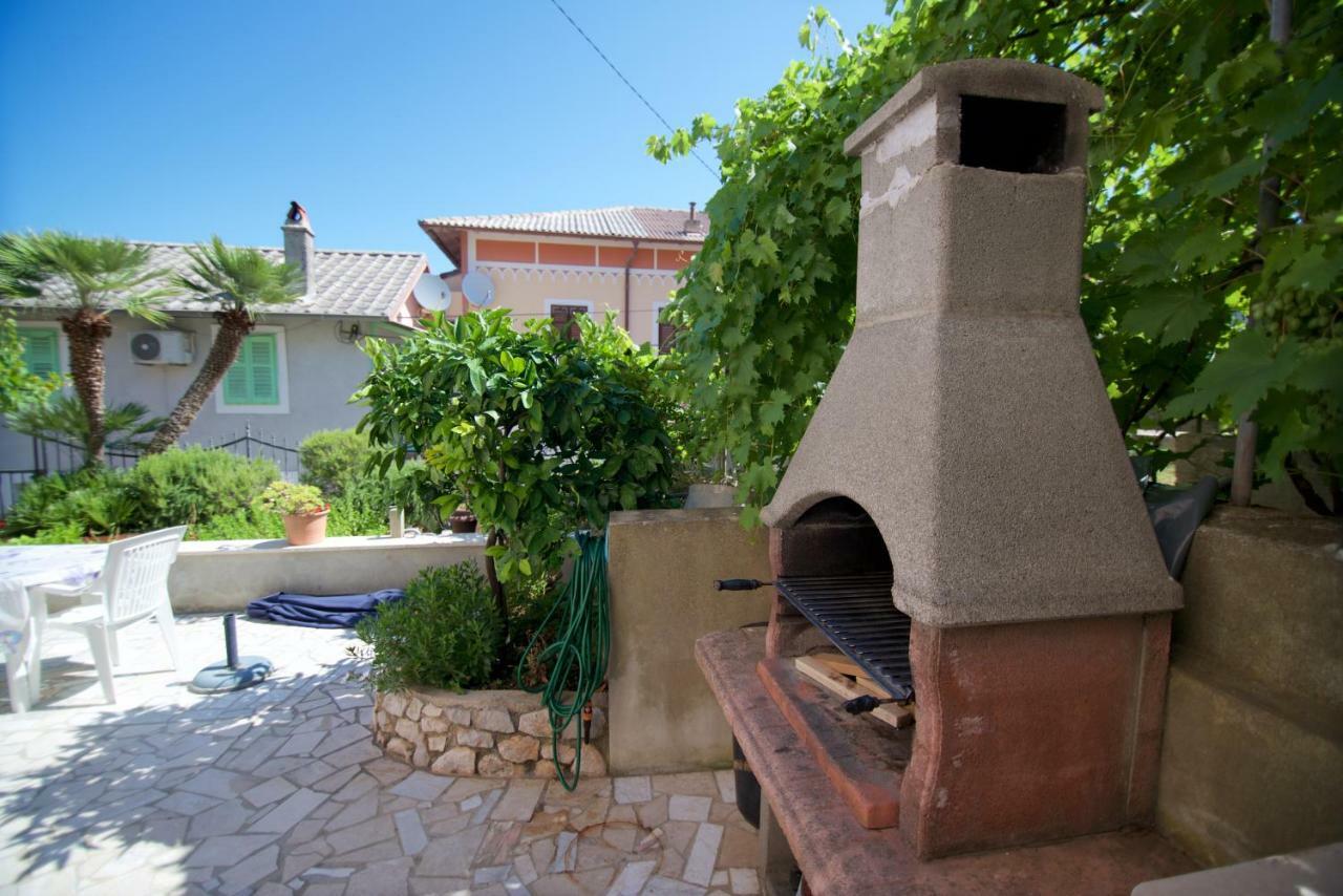 Apartmani Loreta Mali Lošinj Exterior foto