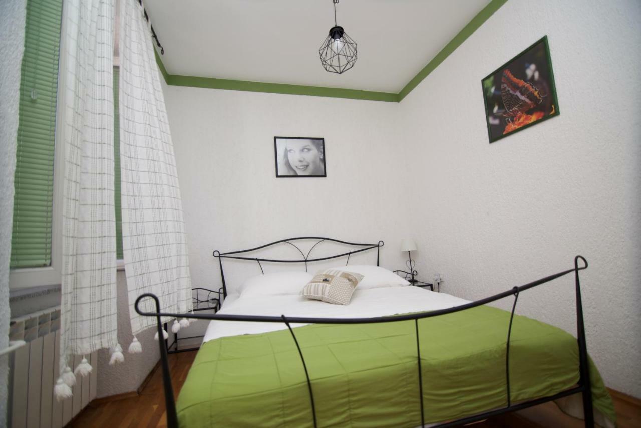 Apartmani Loreta Mali Lošinj Exterior foto