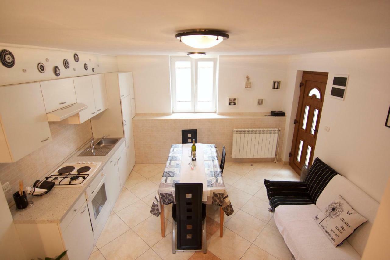 Apartmani Loreta Mali Lošinj Exterior foto